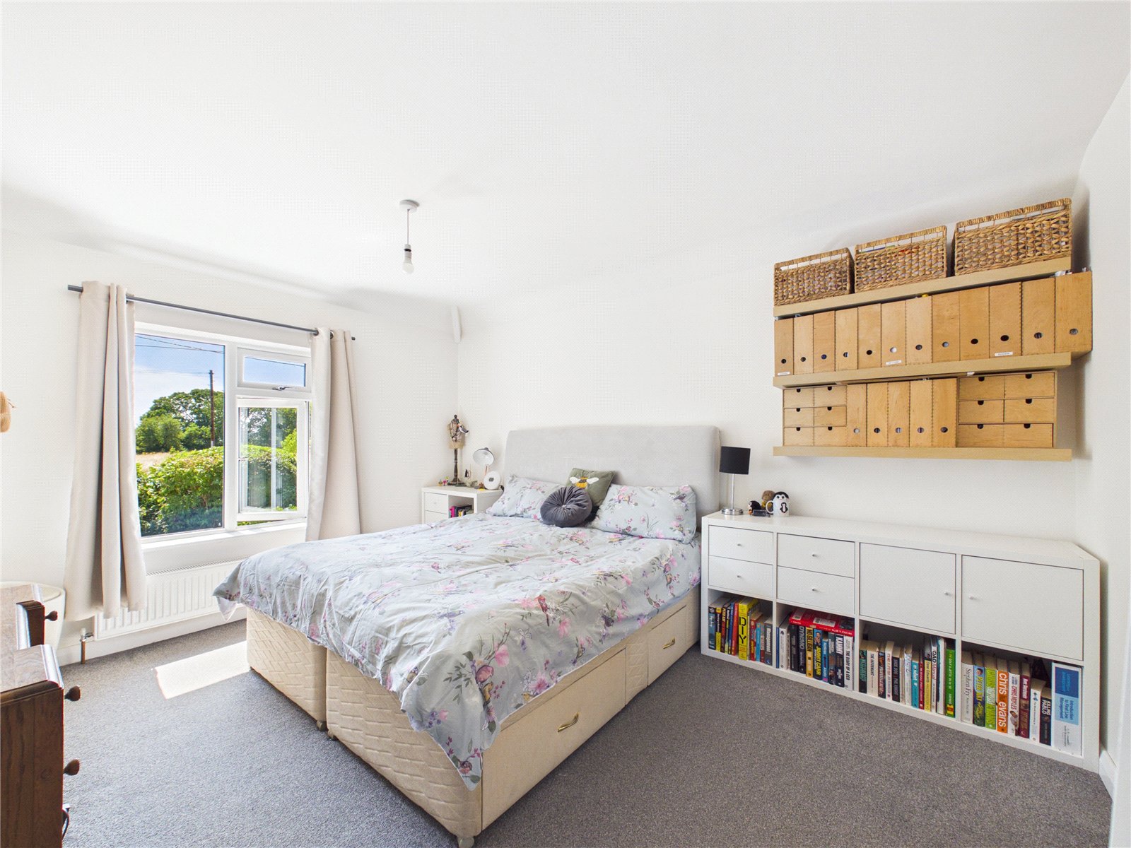 3 bedroom House for sale in Hambrook, Bristol