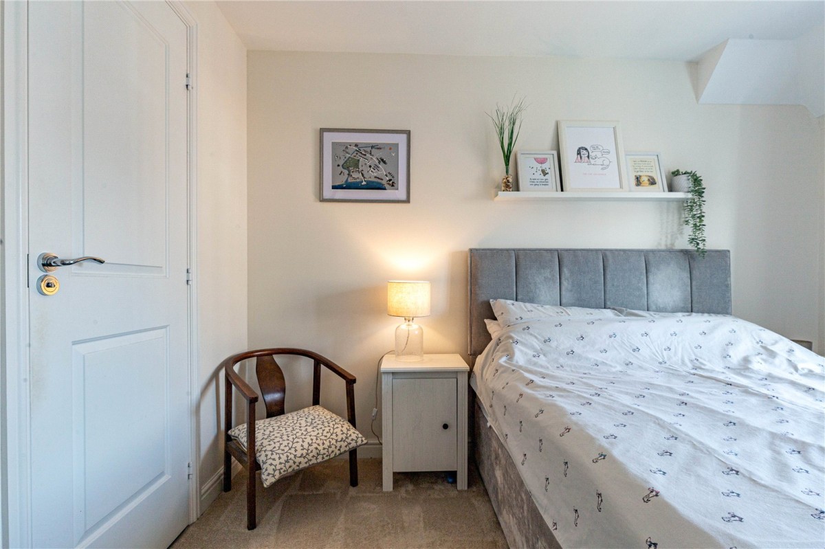 Cheswick Village, Bristol