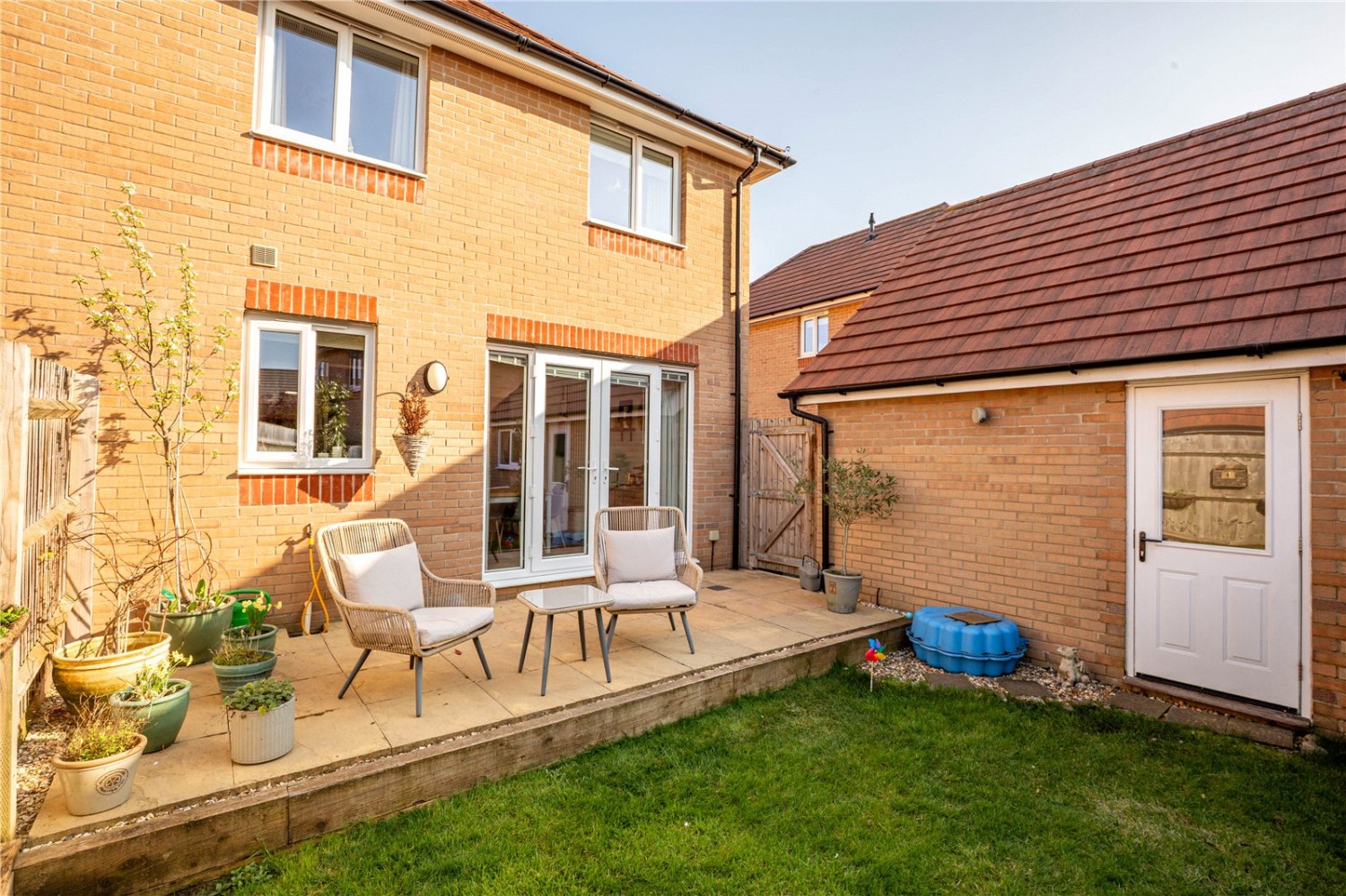 Cheswick Village, Bristol