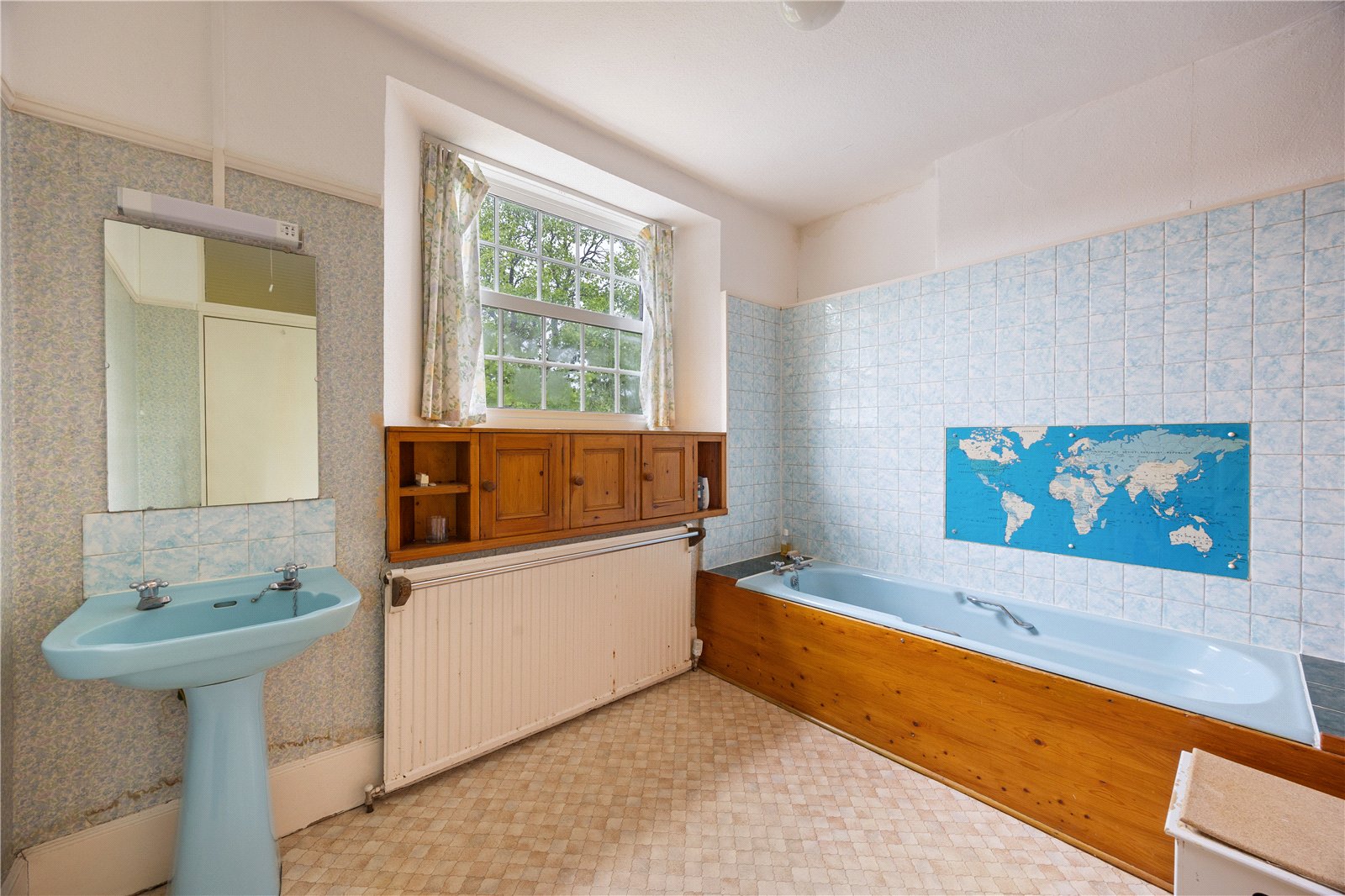 6 bedroom House for sale in Shortwood, Bristol