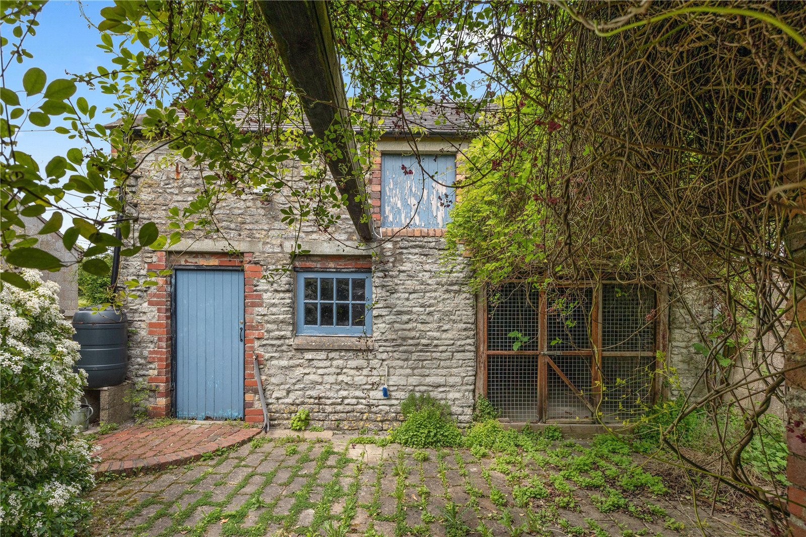 6 bedroom House for sale in Shortwood, Bristol