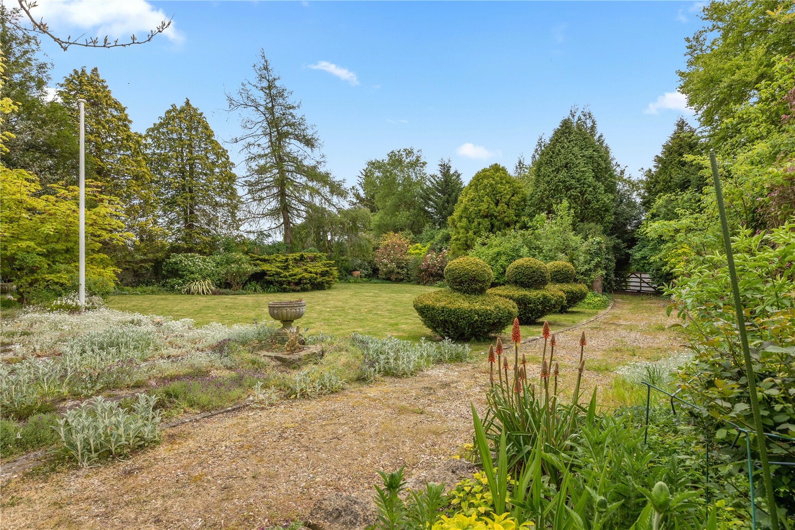 6 bedroom House for sale in Shortwood, Bristol