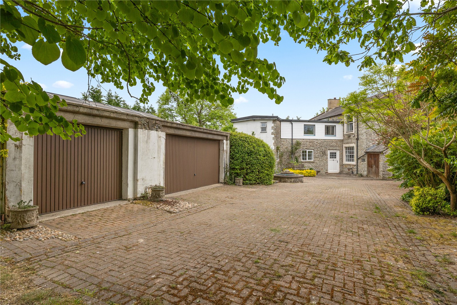 6 bedroom House for sale in Shortwood, Bristol