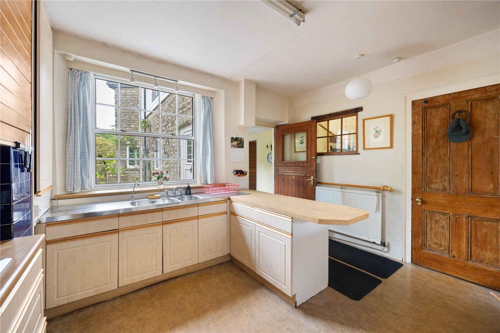 6 bedroom House for sale in Shortwood, Bristol