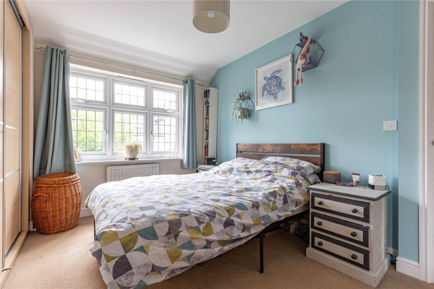 Cheswick Village, Bristol