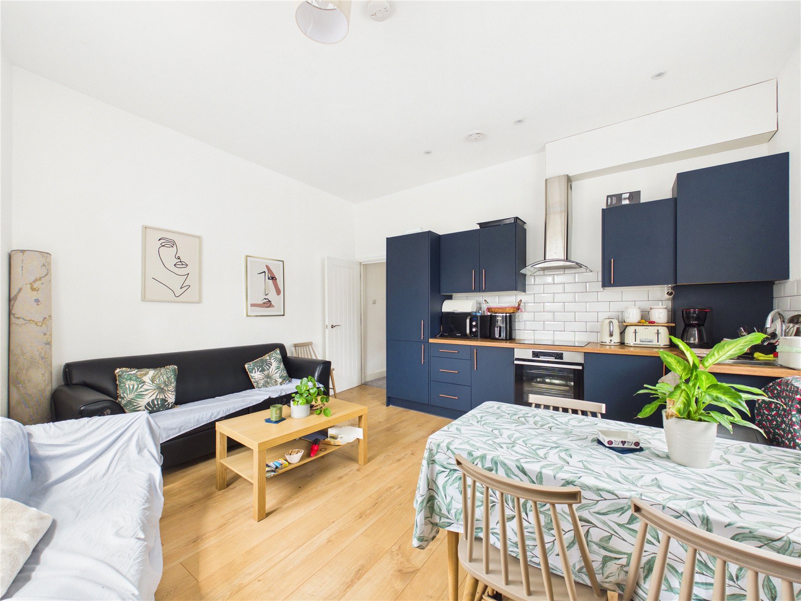2 bedroom Flat for sale in Fishponds, Bristol