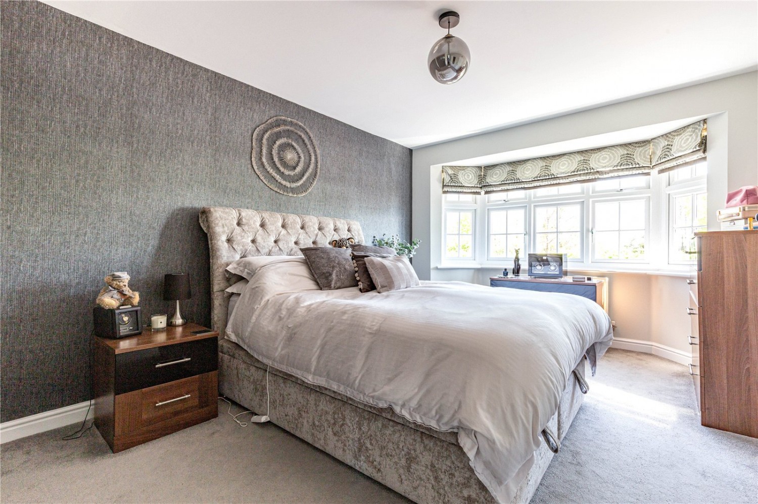 Cheswick Village, Bristol