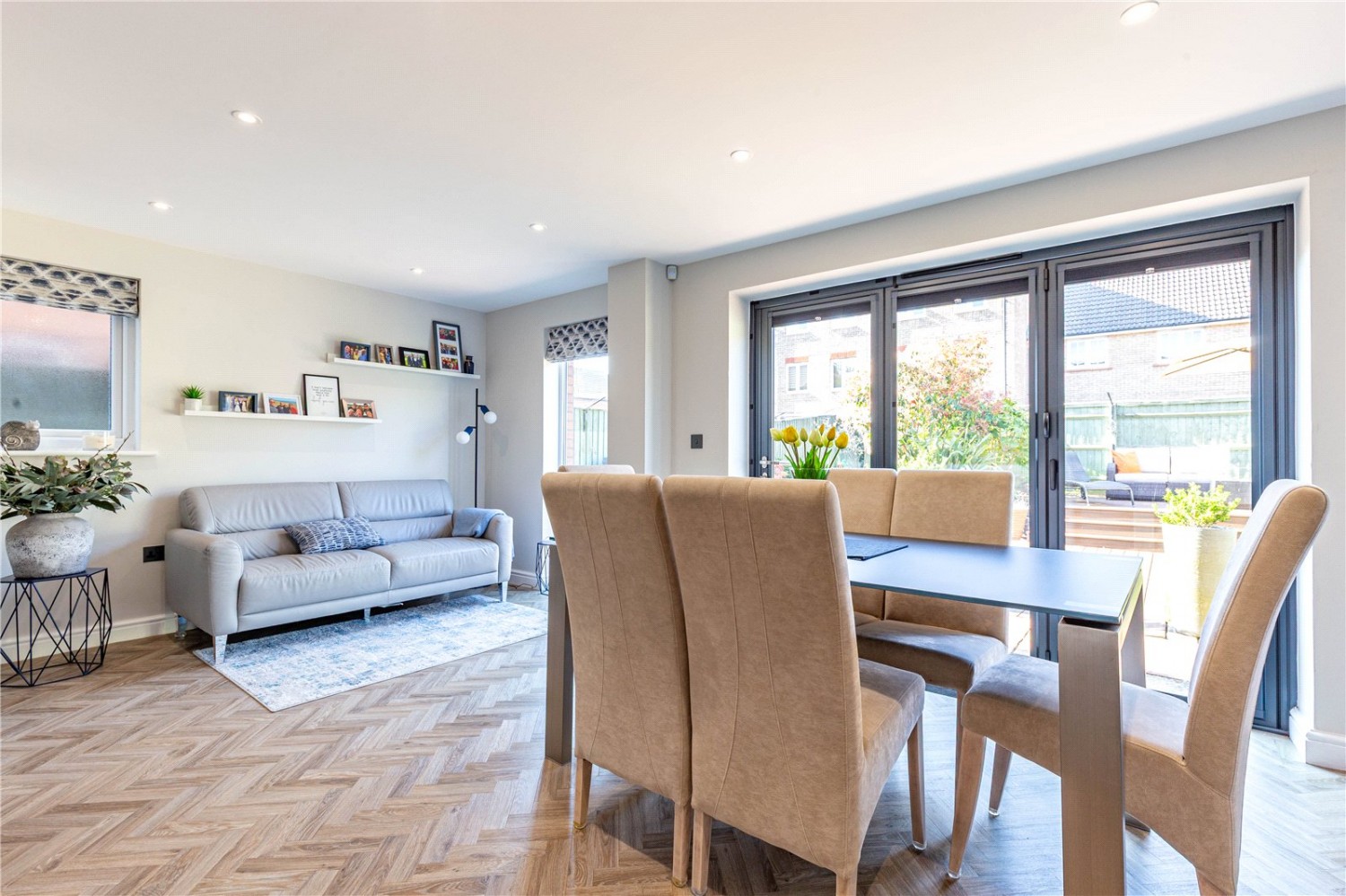 Cheswick Village, Bristol