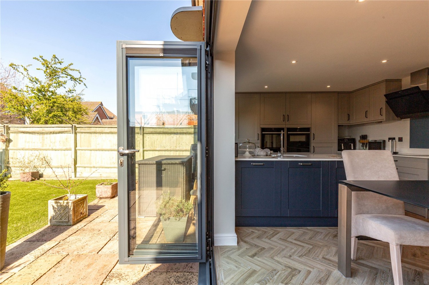 Cheswick Village, Bristol