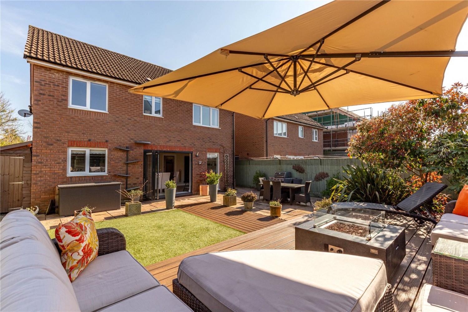 Cheswick Village, Bristol
