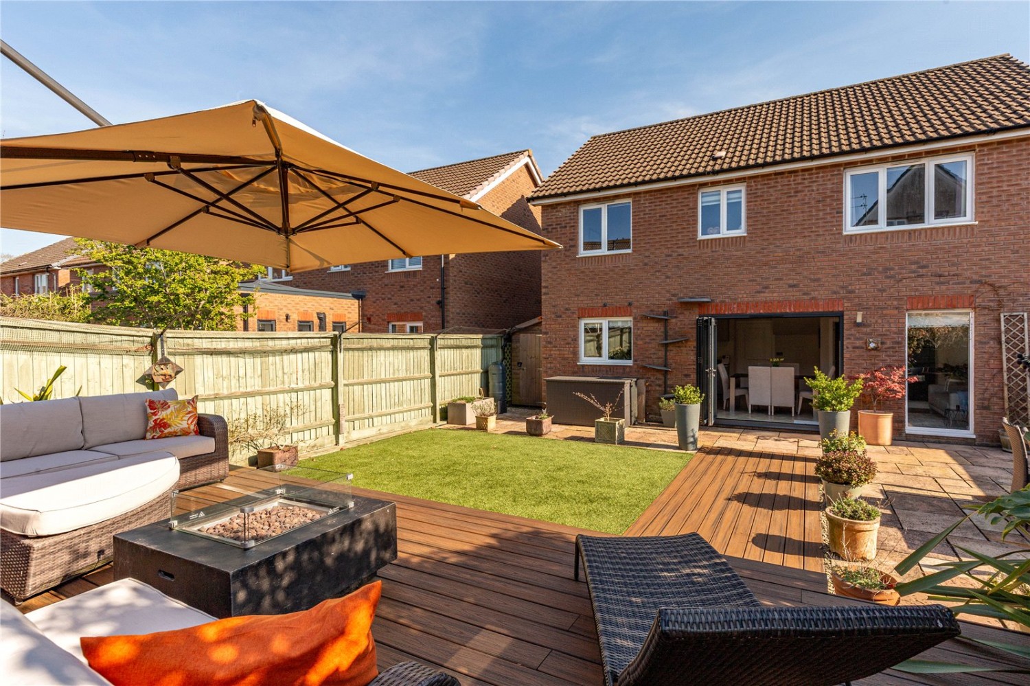 Cheswick Village, Bristol