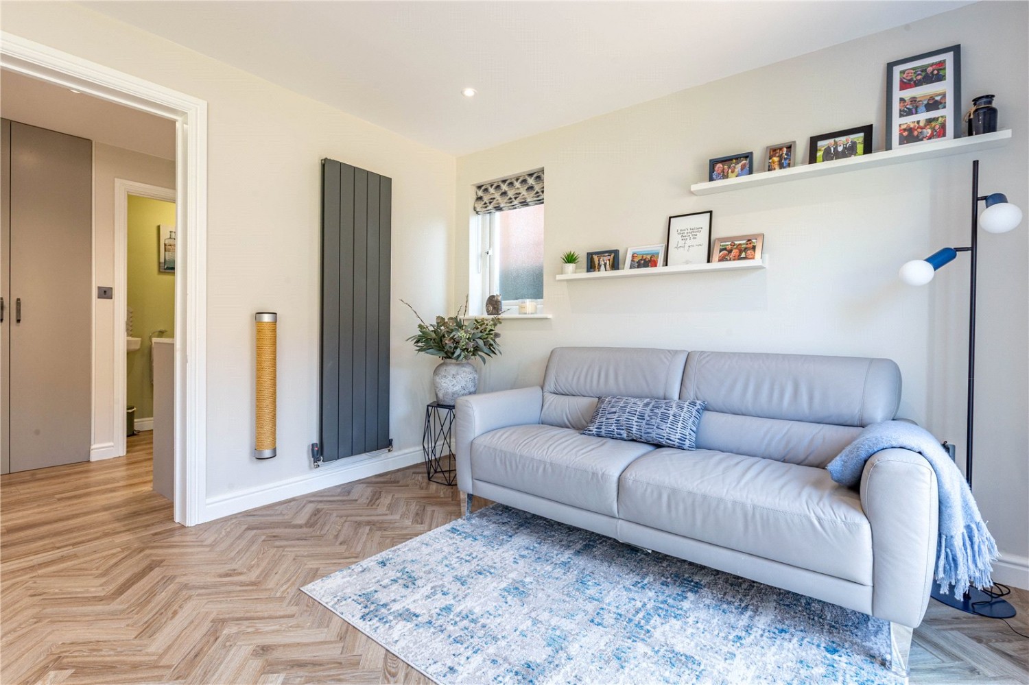 Cheswick Village, Bristol