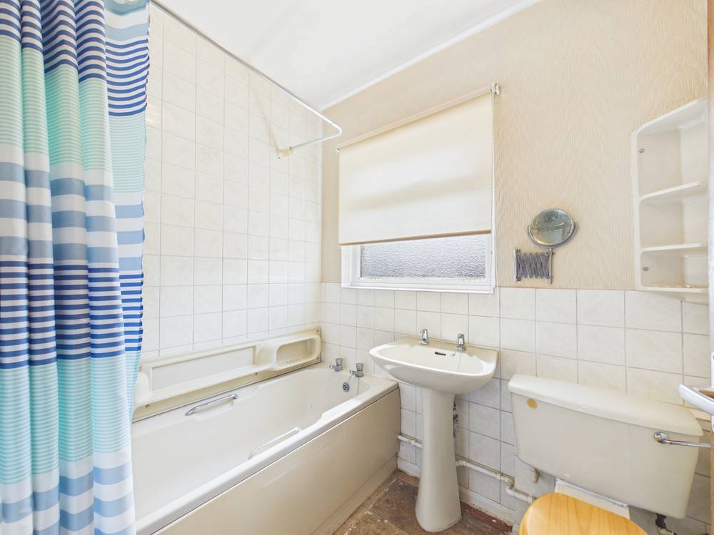 3 bedroom House for sale in Frenchay, Bristol