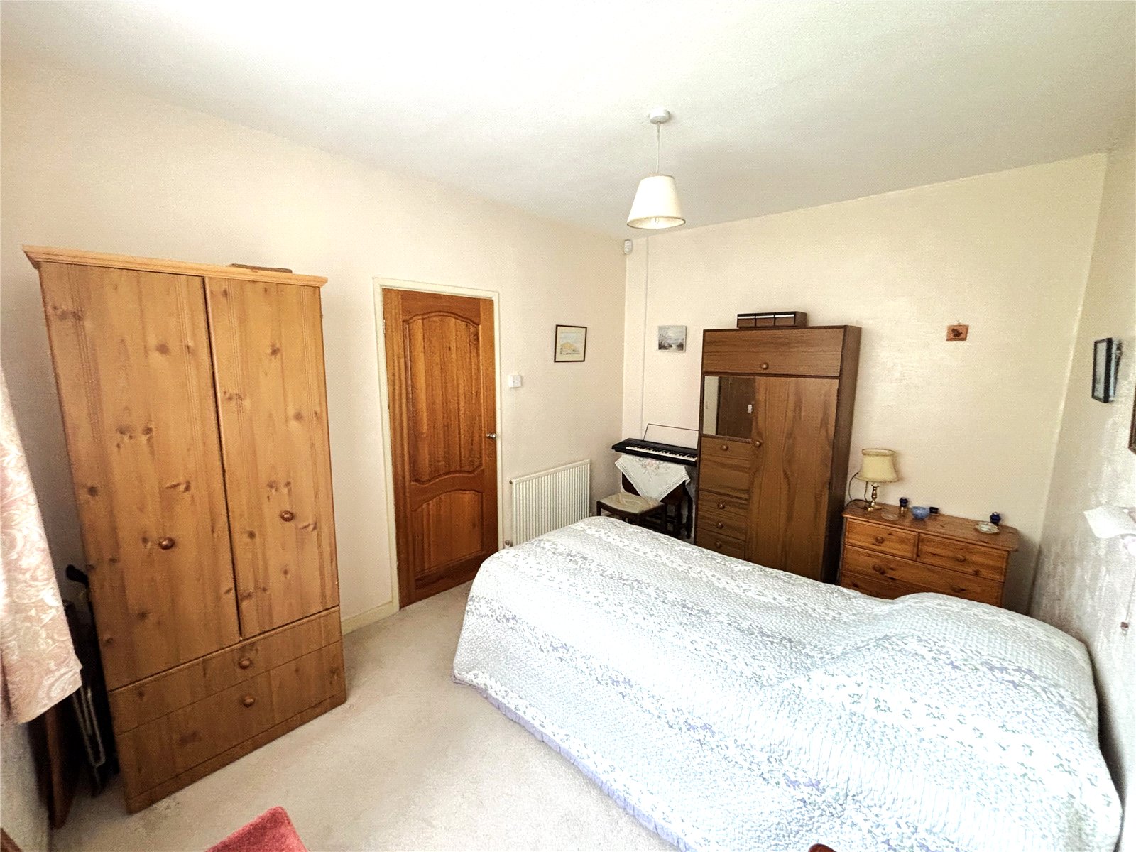 2 bedroom Bungalow for sale in Downend, Bristol