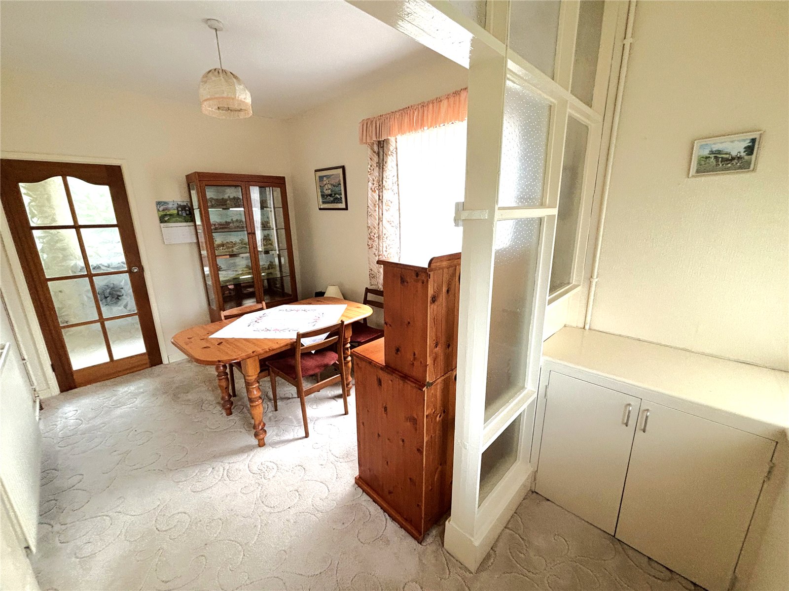 2 bedroom Bungalow for sale in Downend, Bristol