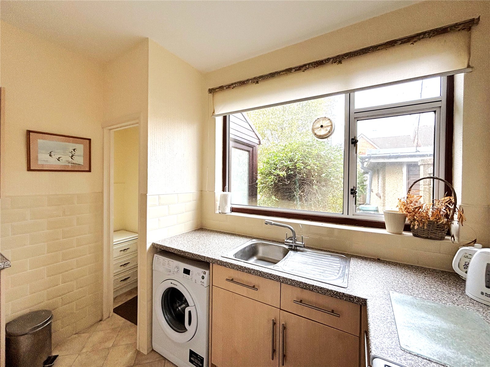 2 bedroom Bungalow for sale in Downend, Bristol