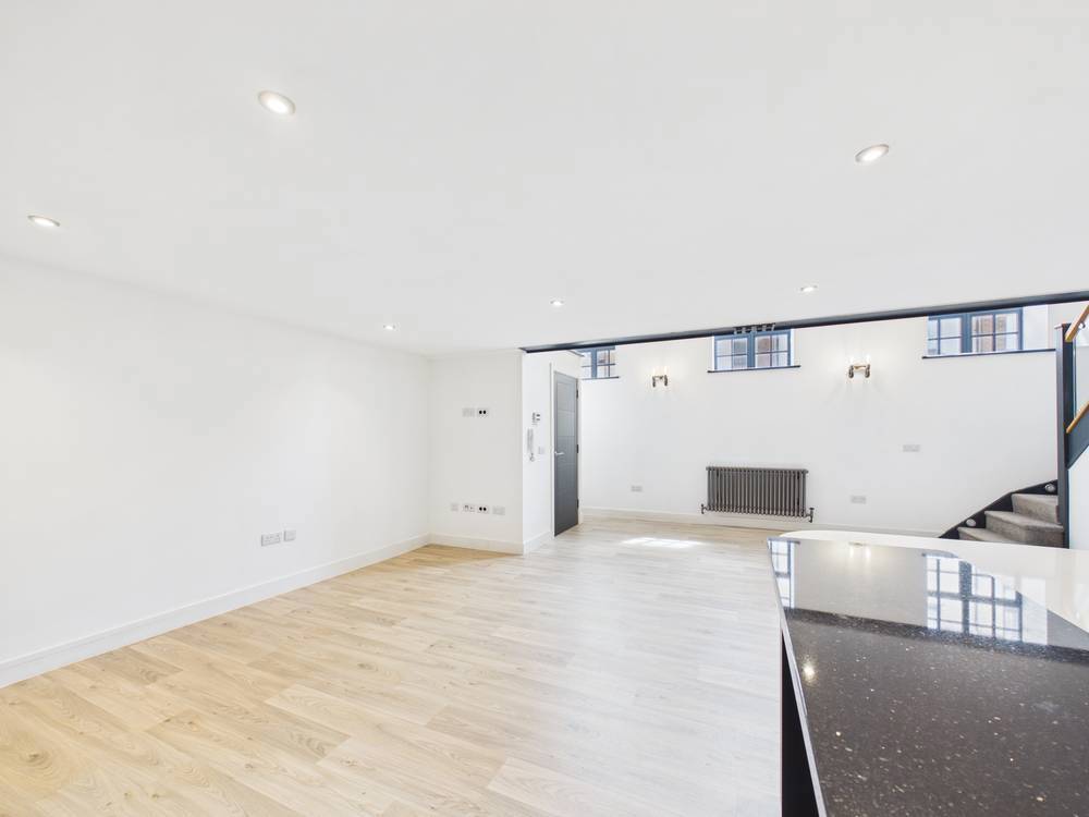 2 bedroom Flat for sale in Frenchay, Bristol