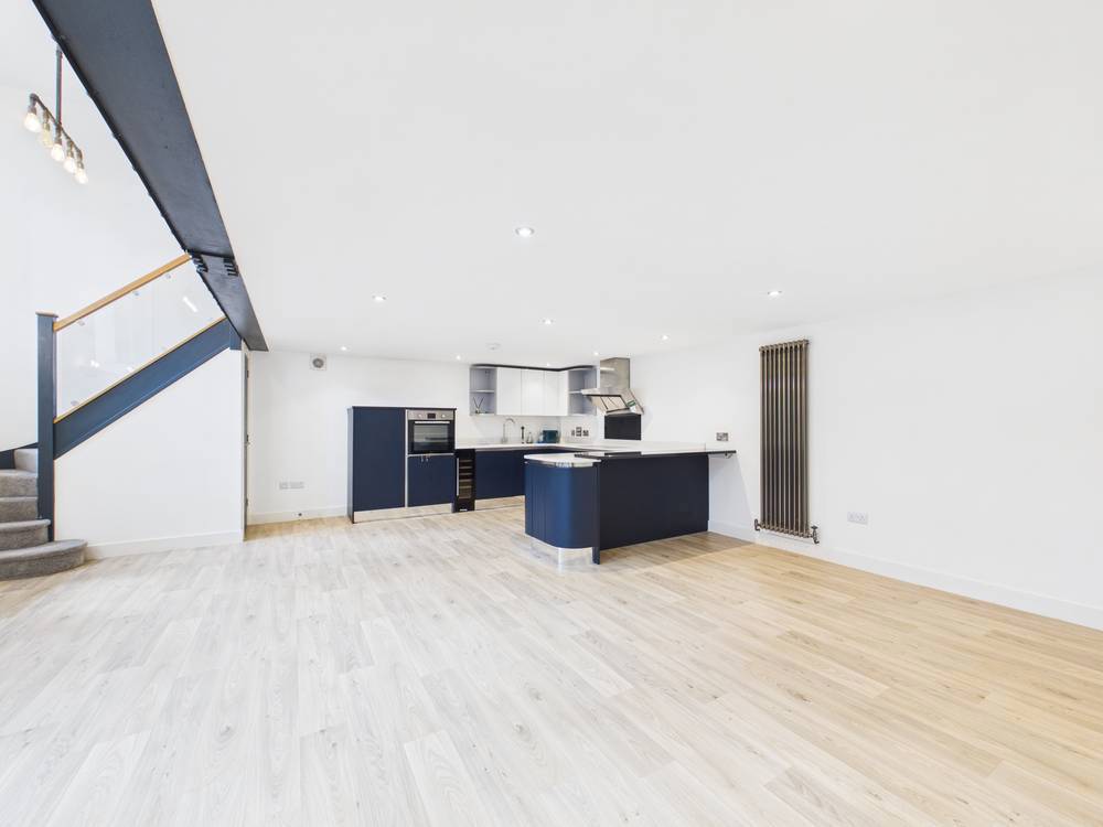 2 bedroom Flat for sale in Frenchay, Bristol