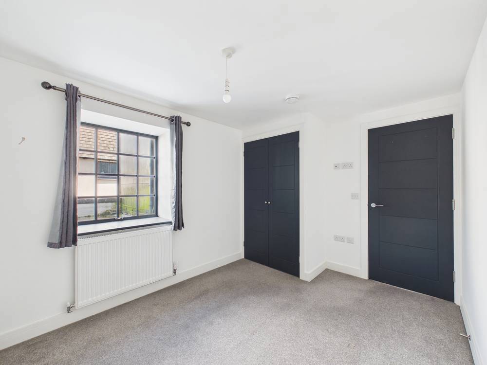 2 bedroom Flat for sale in Frenchay, Bristol