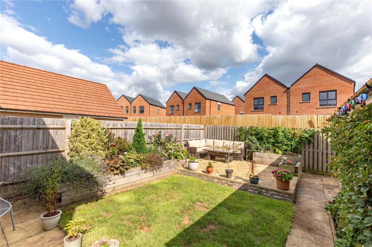 Cheswick Village, Bristol