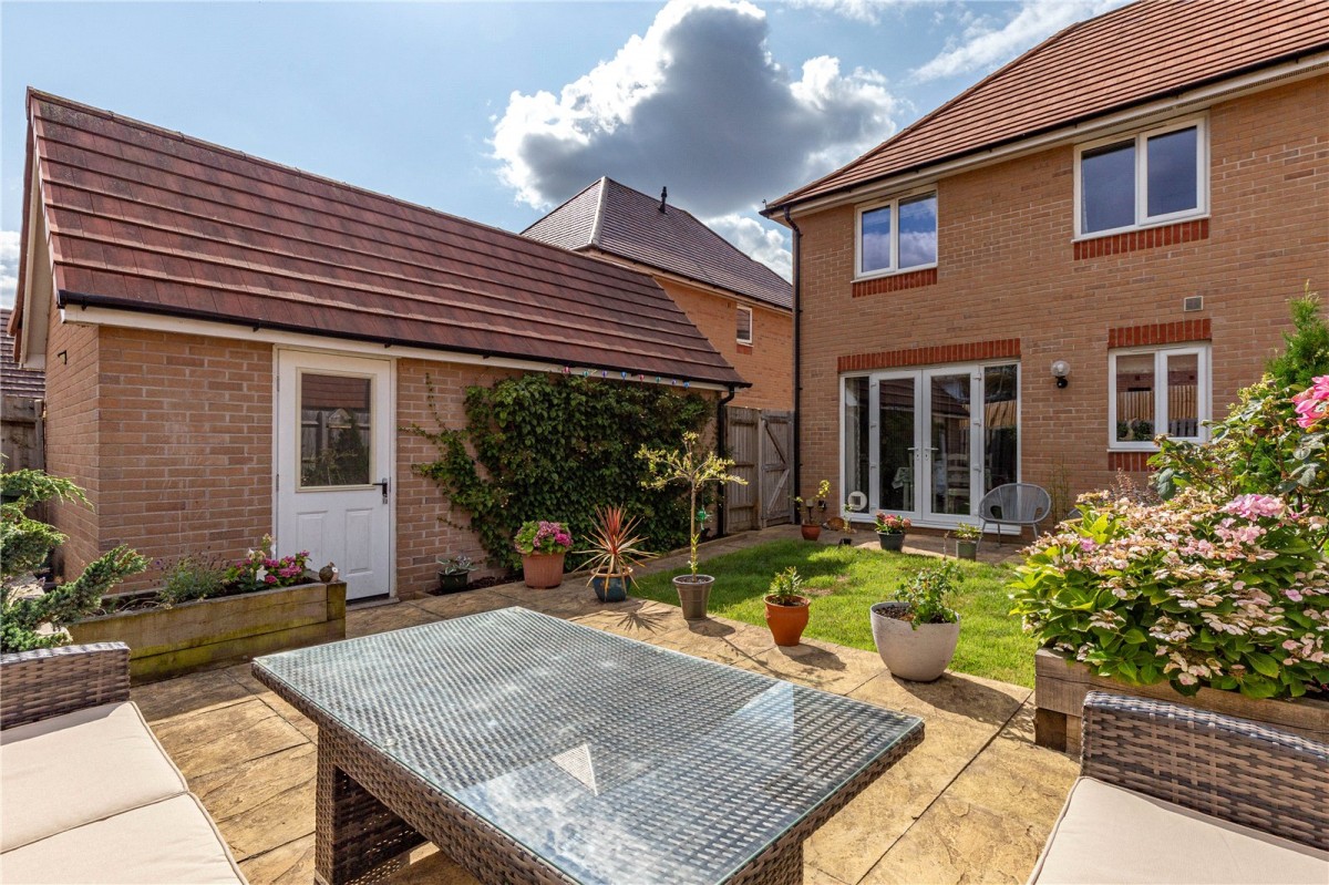 Cheswick Village, Bristol