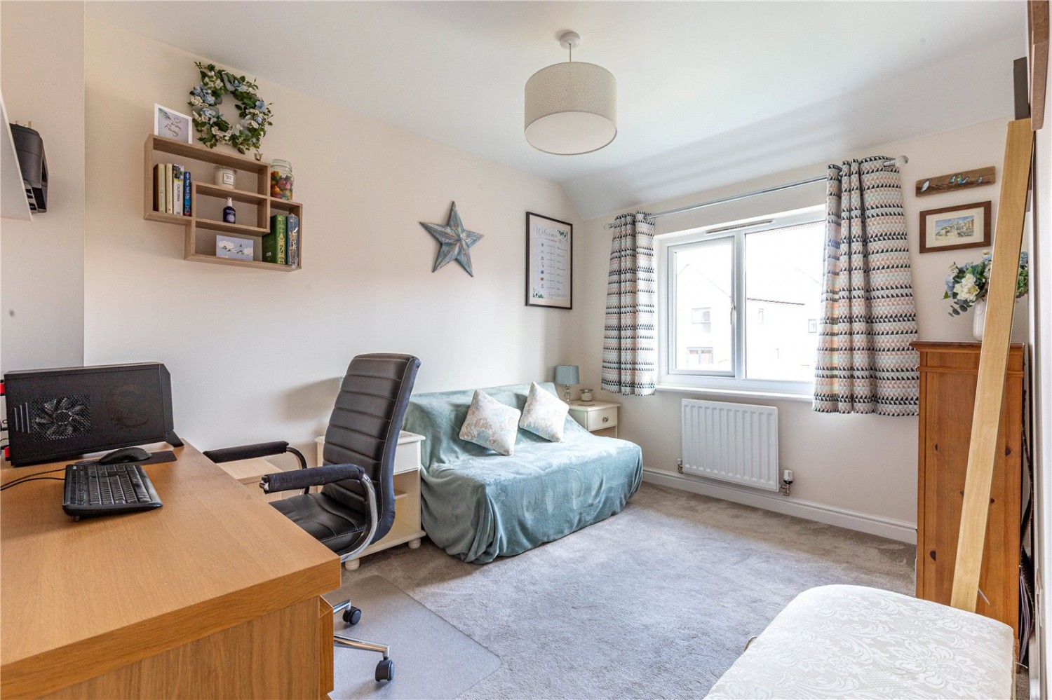 Cheswick Village, Bristol