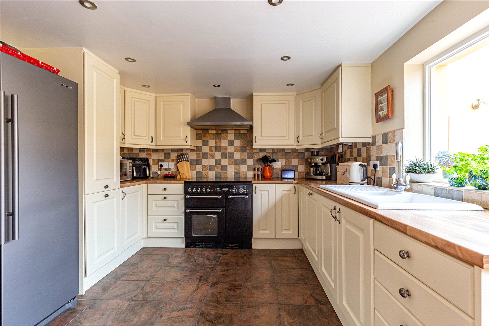 4 bedroom House for sale in Bristol