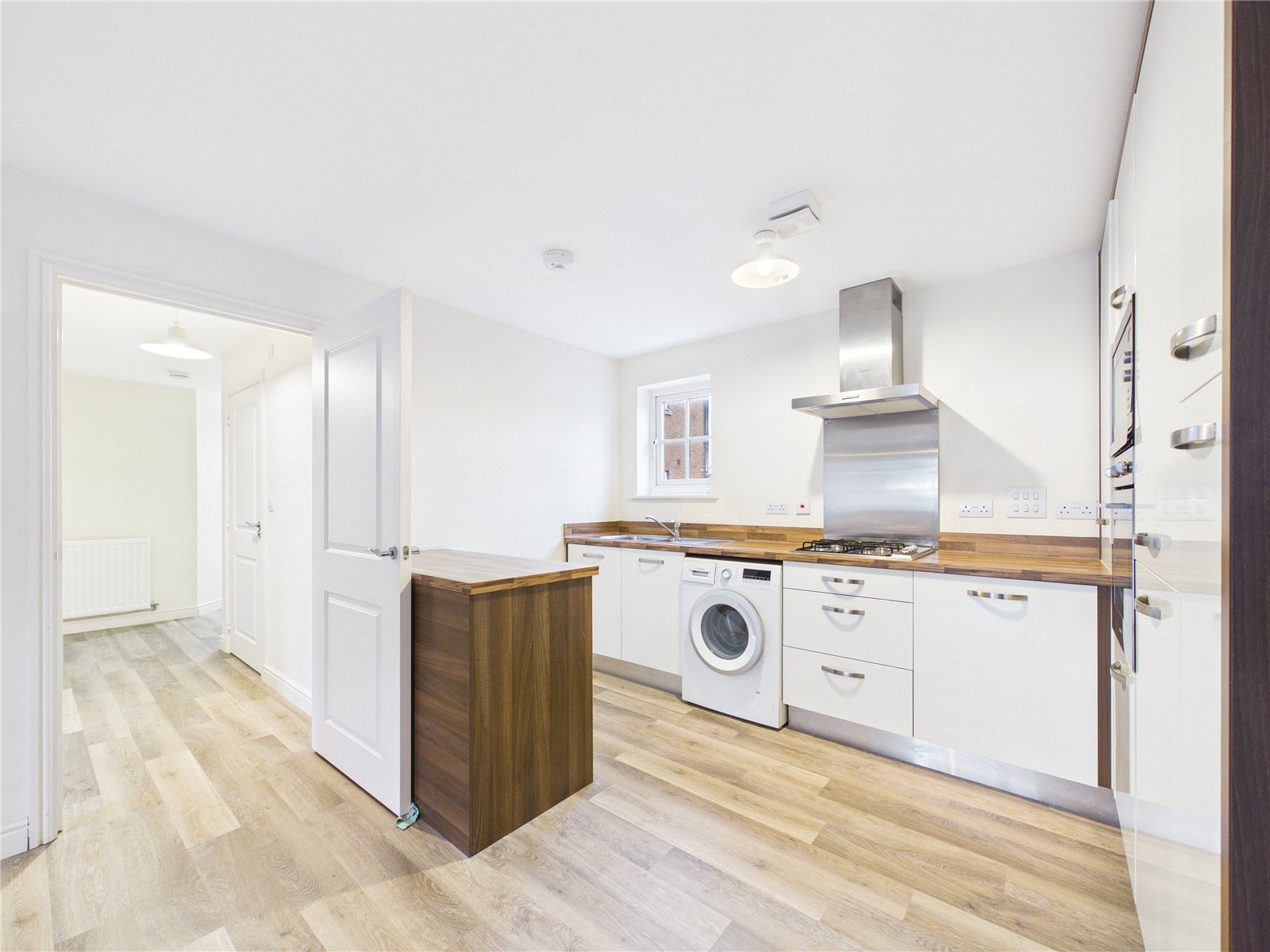 2 bedroom Flat for sale in Cheswick Village, Bristol