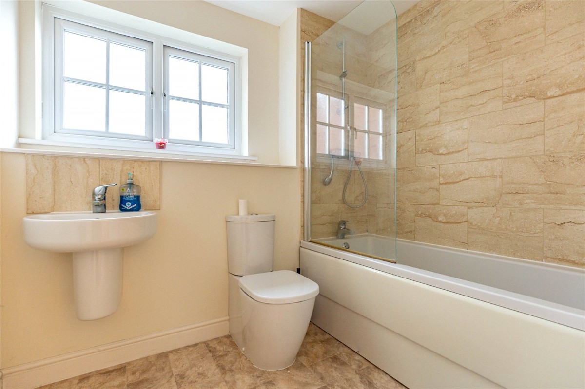 Cheswick Village, Bristol