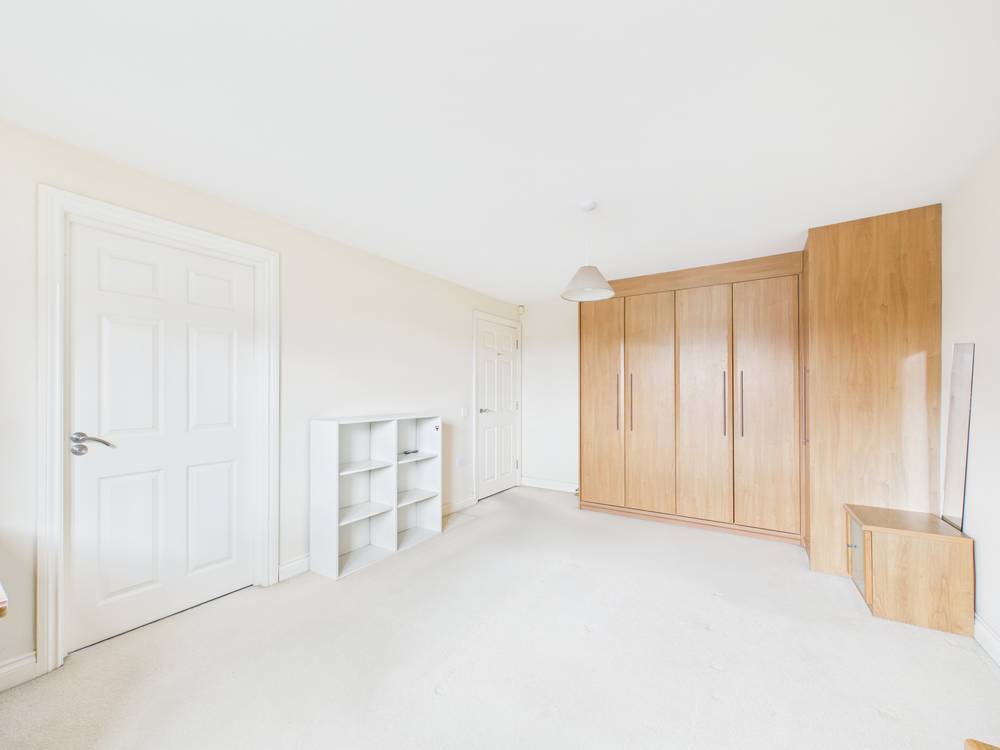 2 bedroom Flat for sale in Downend, Bristol