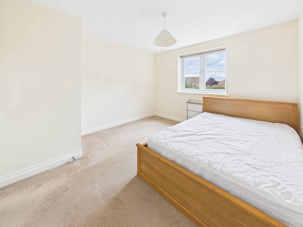 2 bedroom Flat for sale in Downend, Bristol