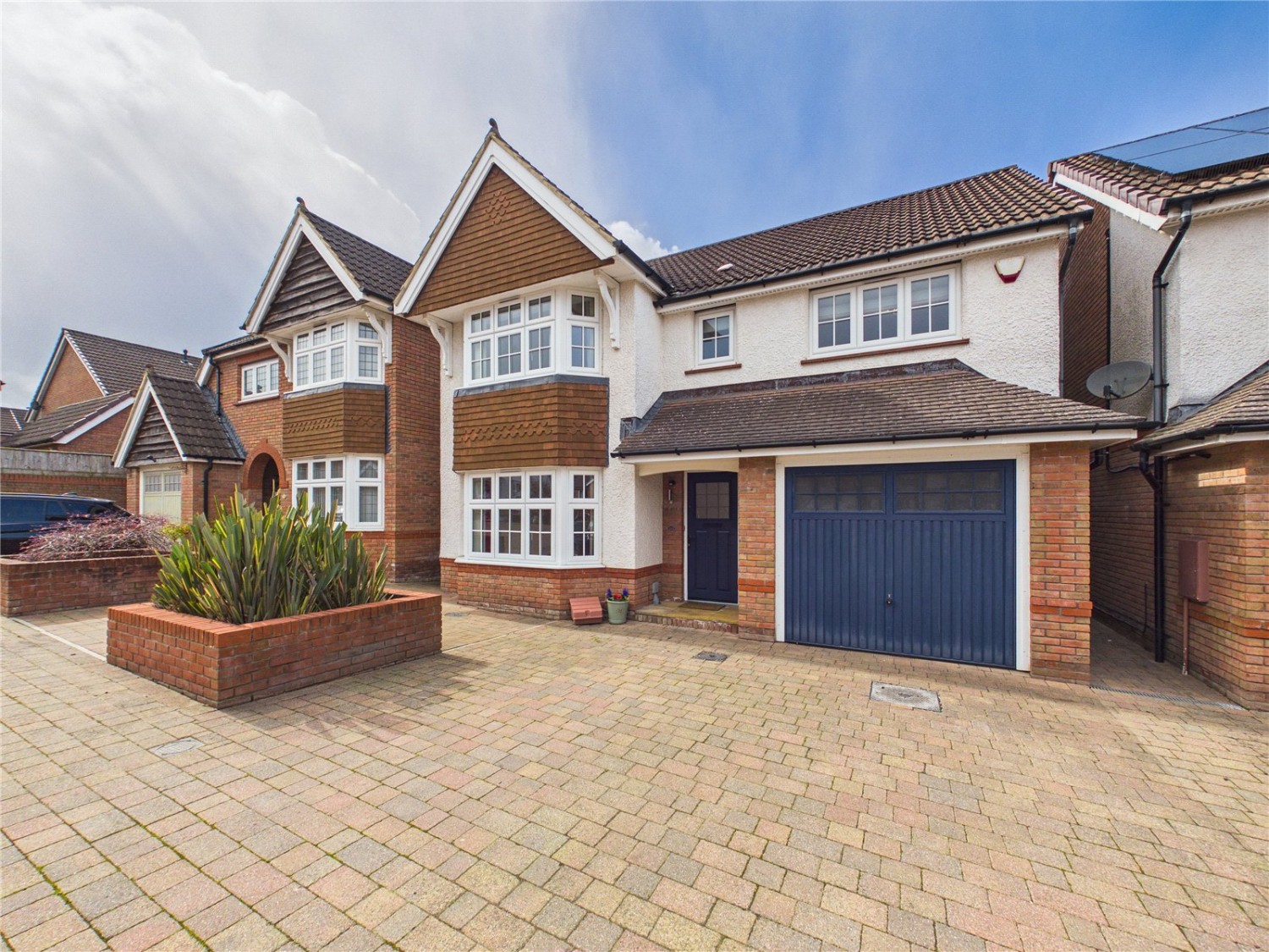 Cheswick Village, Bristol