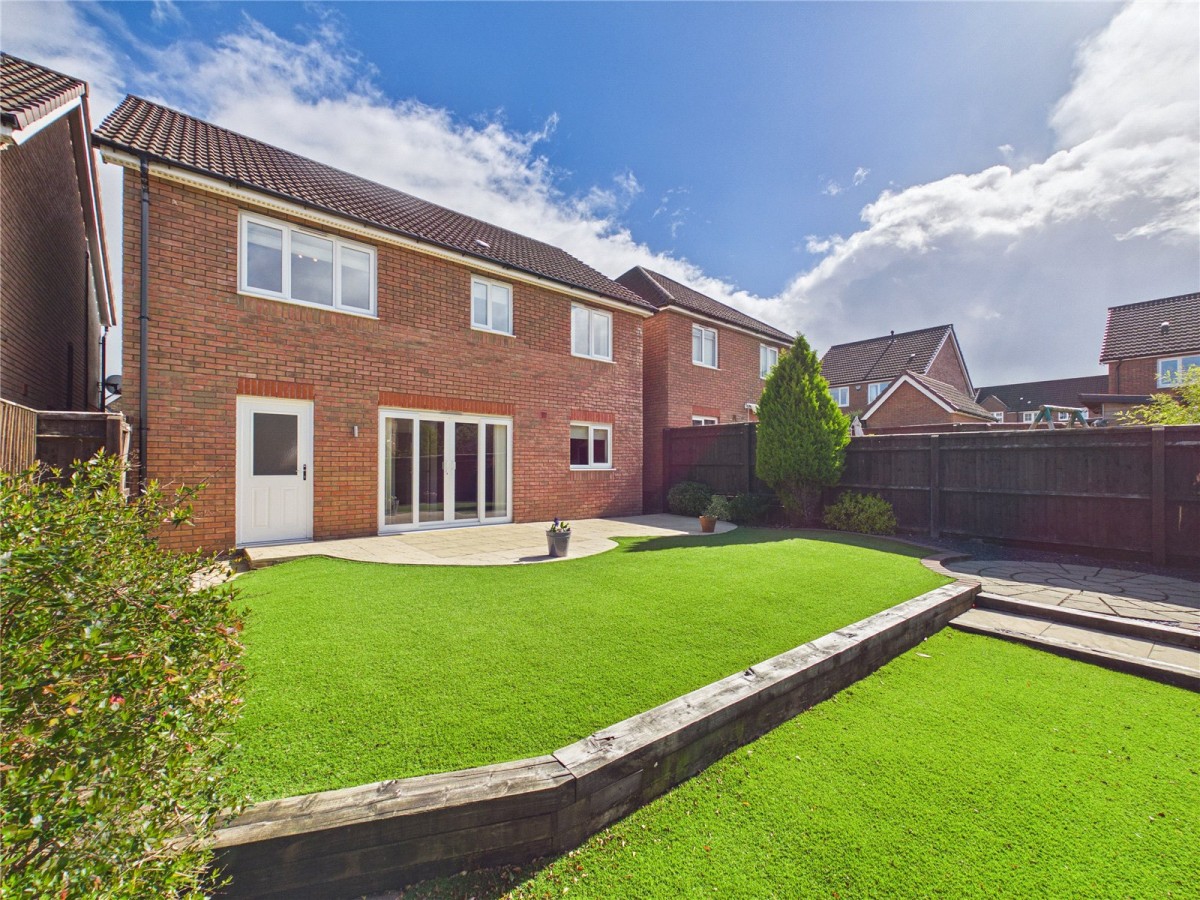 Cheswick Village, Bristol
