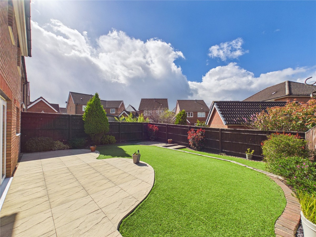 Cheswick Village, Bristol