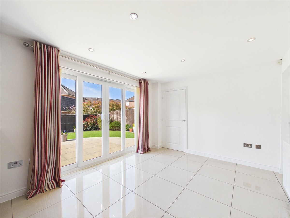 Cheswick Village, Bristol