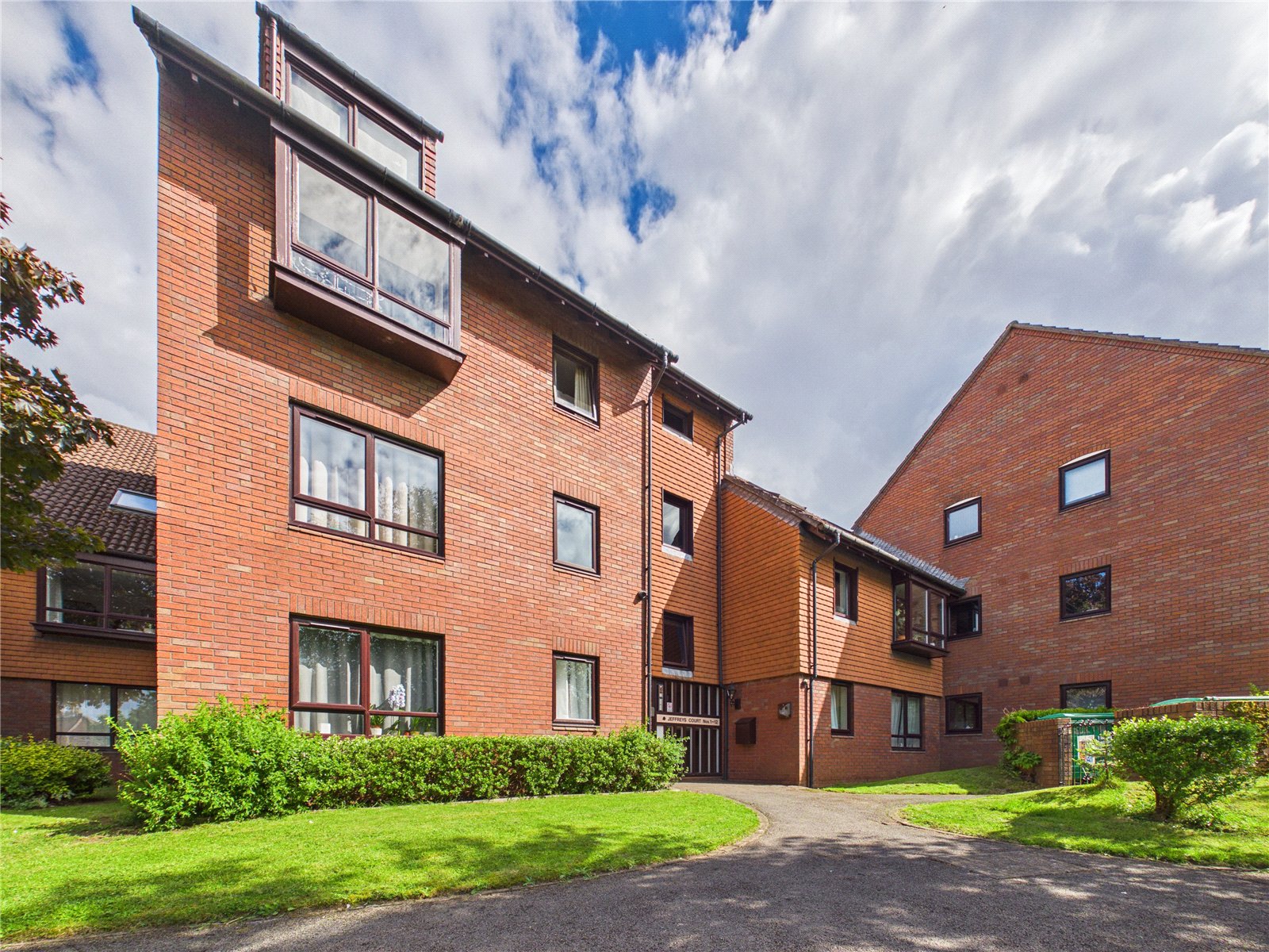 2 bedroom Flat for sale in Bristol