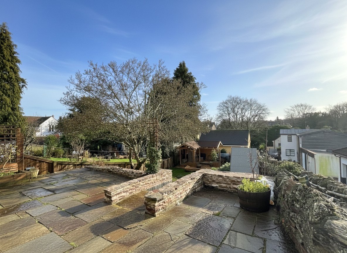 2 bedroom Flat for sale in Frenchay, Bristol
