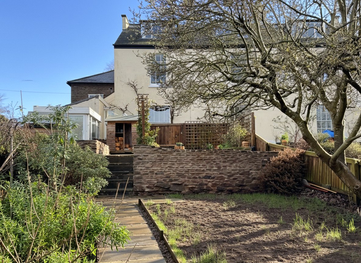 2 bedroom Flat for sale in Frenchay, Bristol