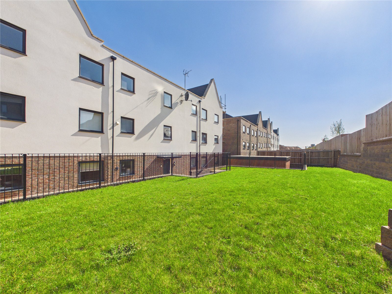2 bedroom Flat for sale in Stoke Gifford, Bristol, Gloucestershire