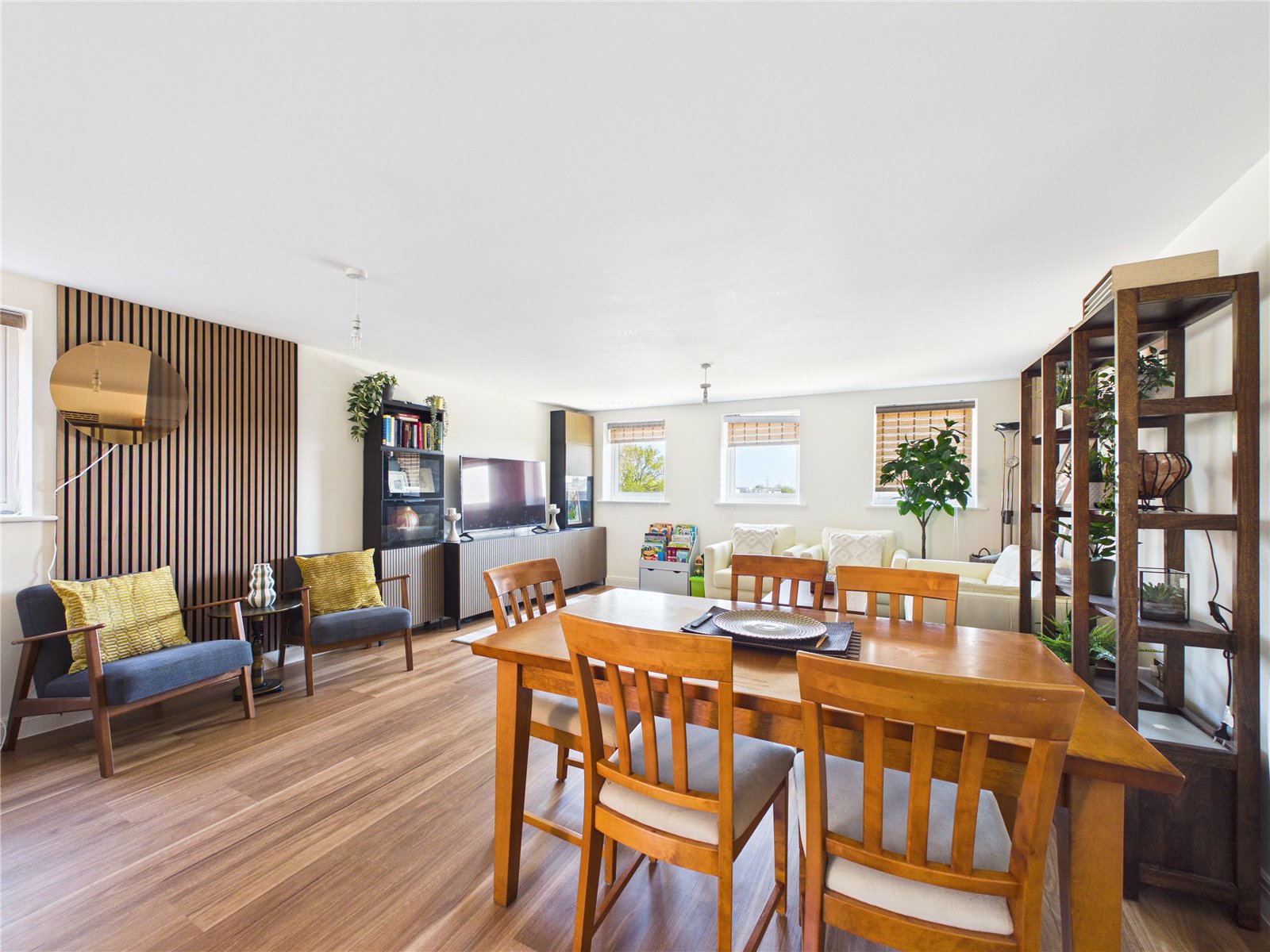 2 bedroom Flat for sale in Stoke Gifford, Bristol, Gloucestershire