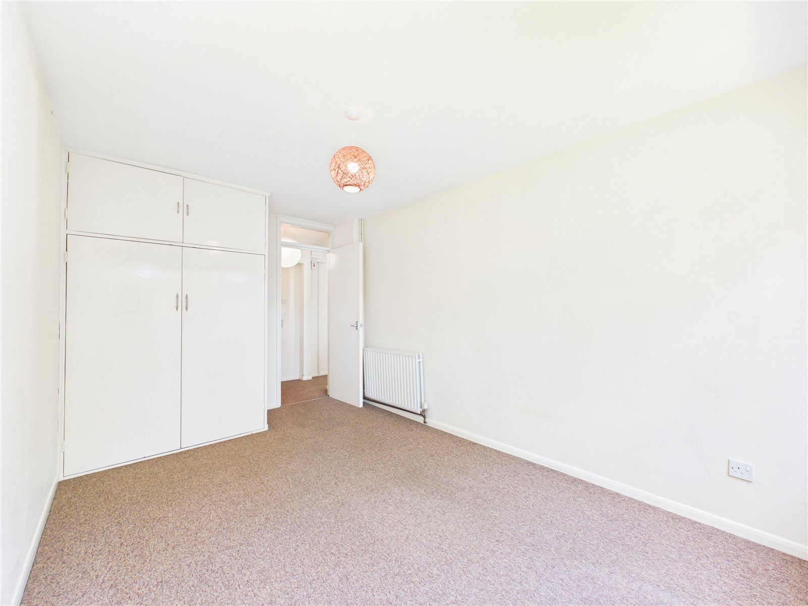 2 bedroom Flat for sale in Overnhill Road, Downend, Bristol