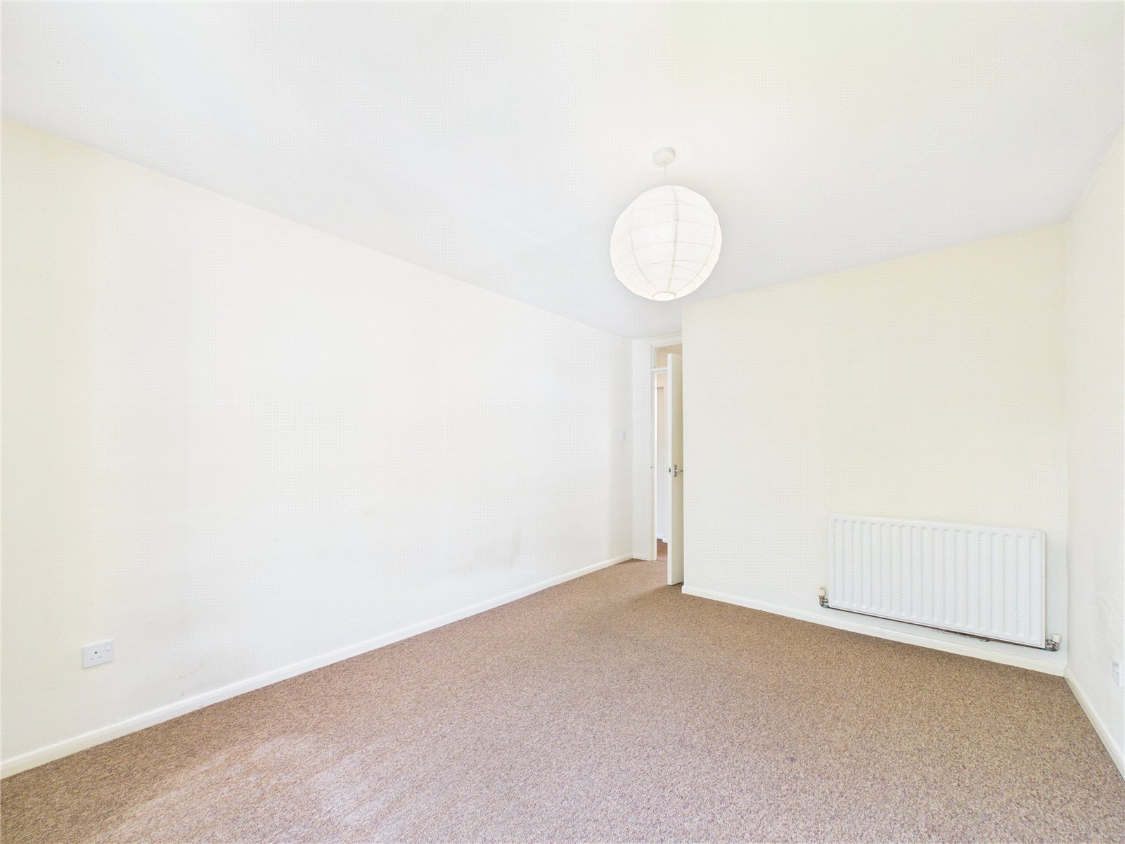 2 bedroom Flat for sale in Overnhill Road, Downend, Bristol