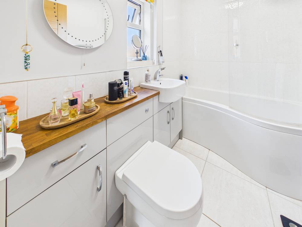 1 bedroom Flat for sale in Frenchay, Bristol