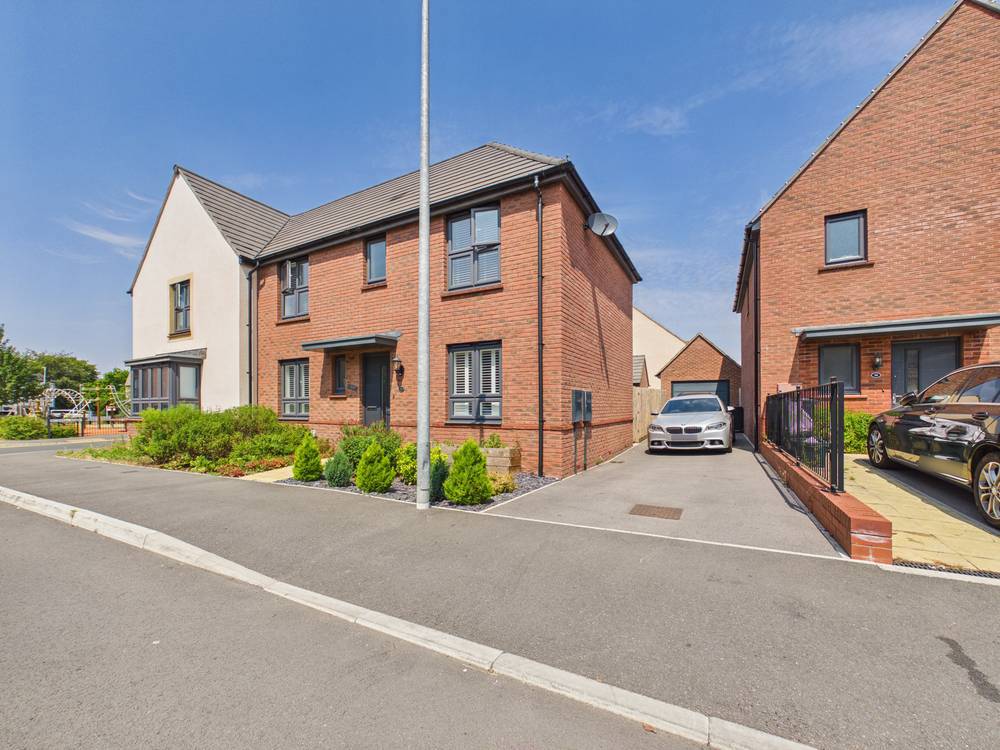 3 bedroom House for sale in Frenchay, Bristol