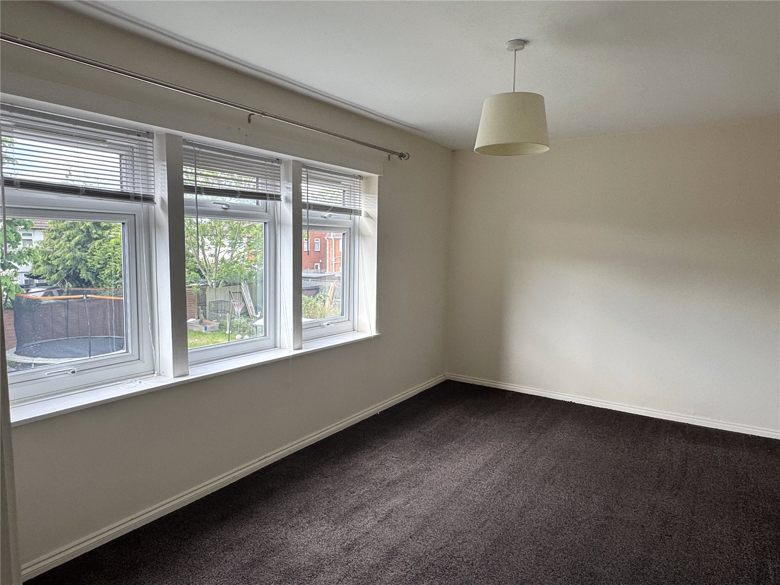 2 bedroom Flat to let in Hucclecote, Gloucester