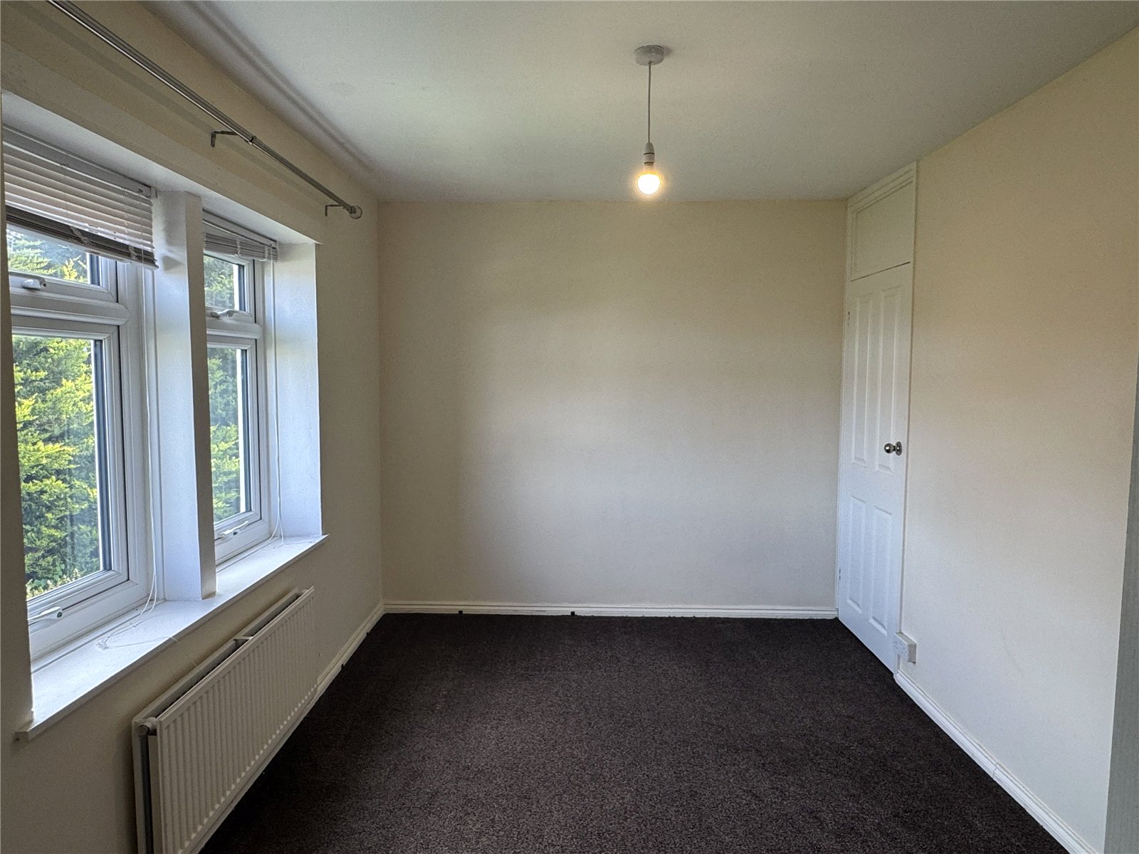 2 bedroom Flat to let in Hucclecote, Gloucester