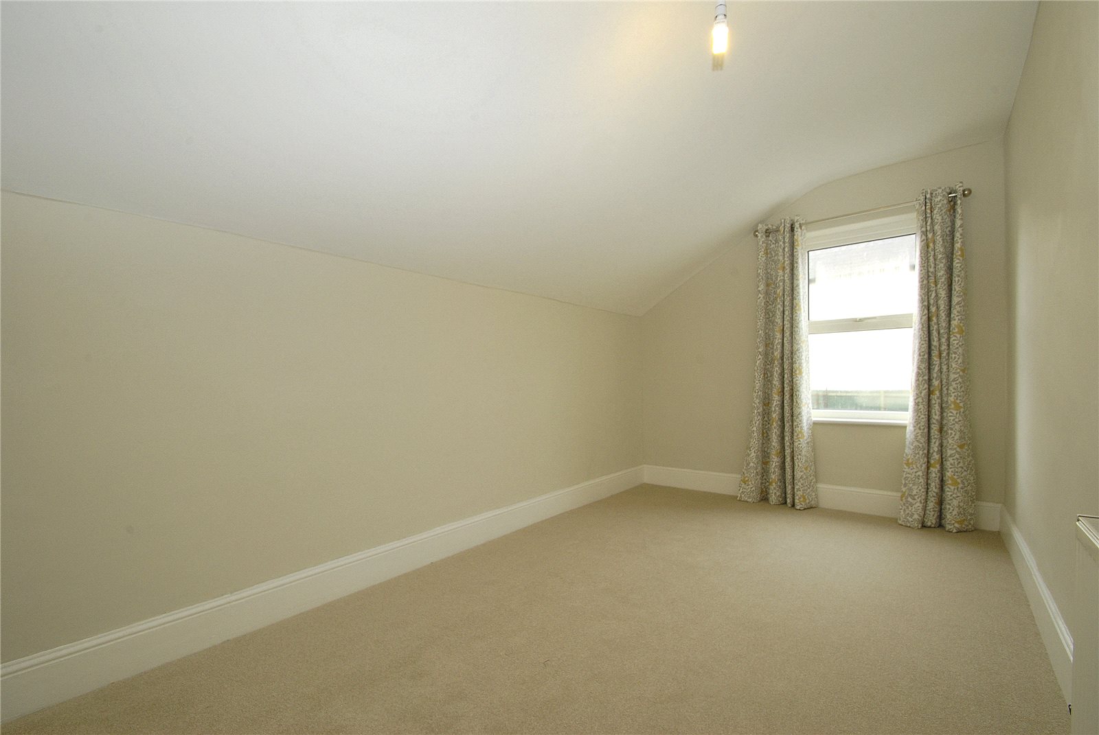 3 bedroom House to let in Gloucester