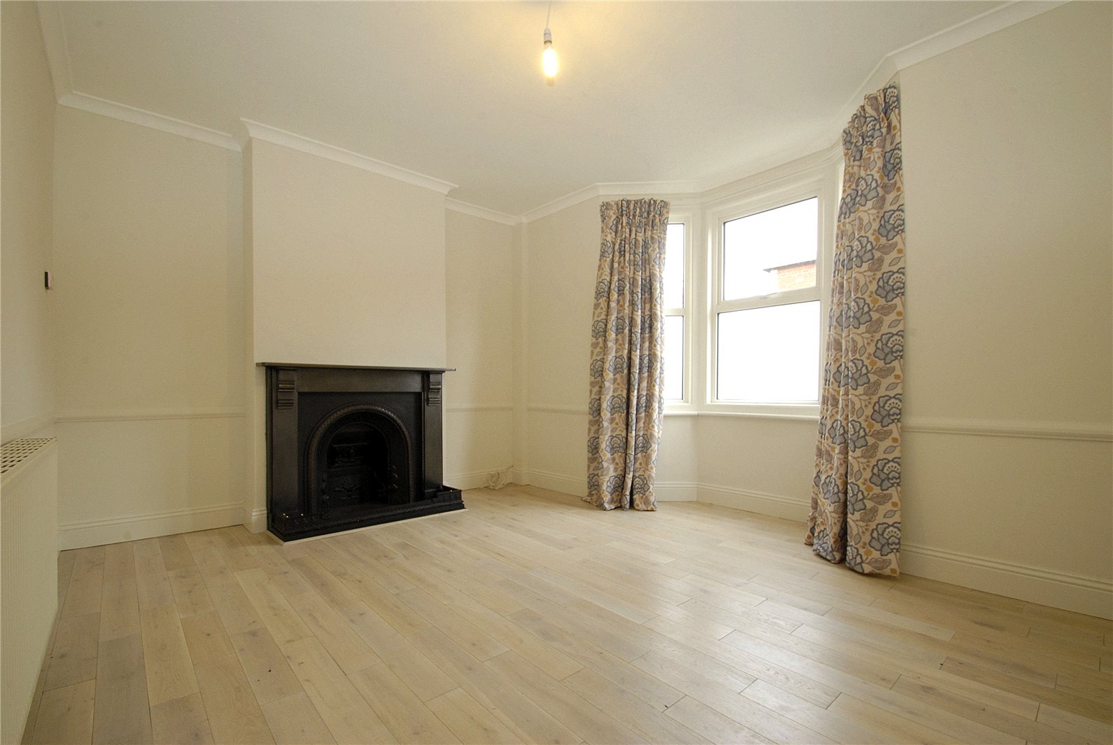 3 bedroom House to let in Gloucester