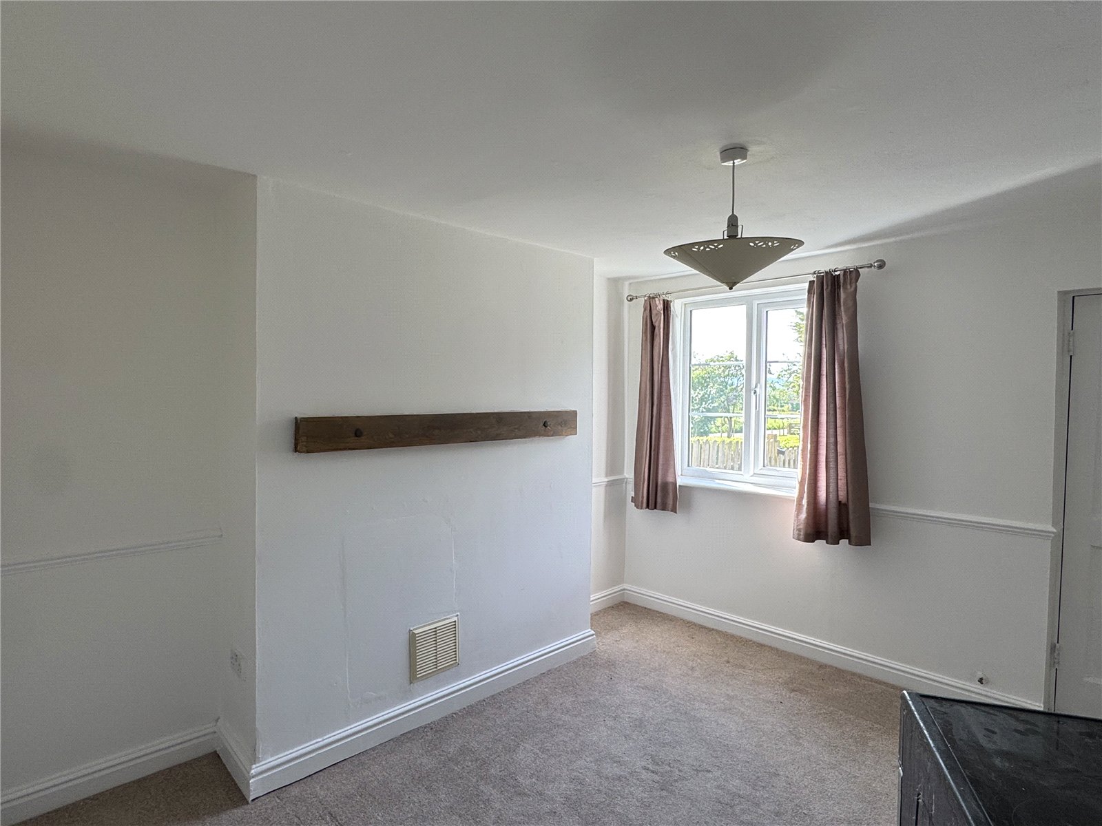 2 bedroom House to let in Longney Road, Hardwicke, Gloucester