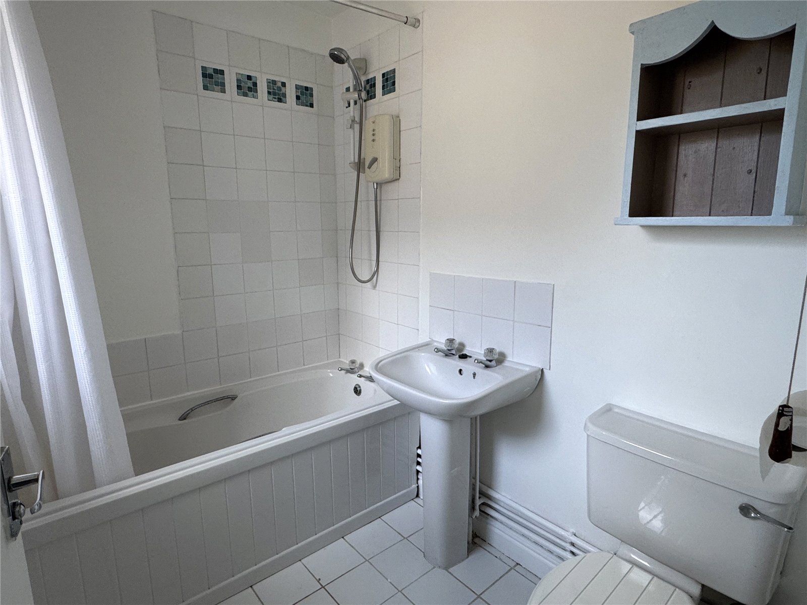 2 bedroom House to let in Longney Road, Hardwicke, Gloucester